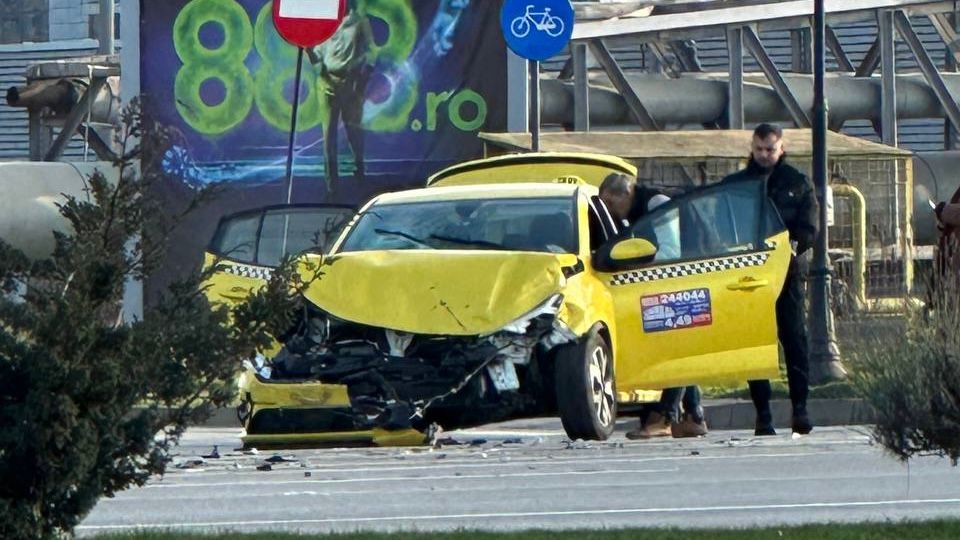 accident-rutier-pe-bulevardul-tudor-vladimirescu-din-iasi!-doua-autoturisme-implicate-si-trei-victime