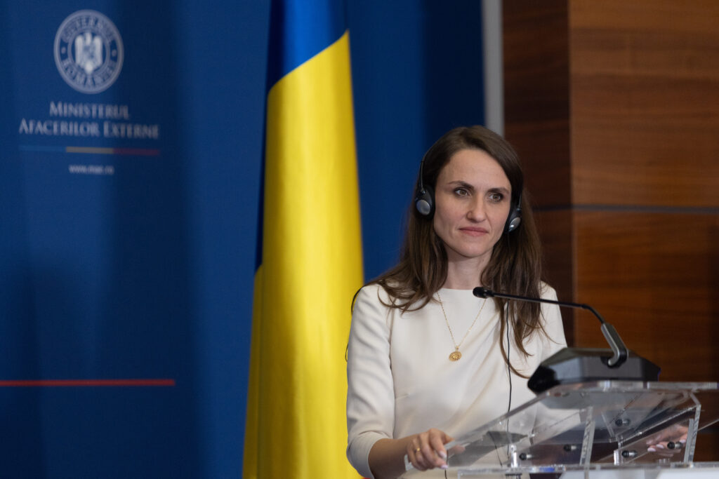 oana-toiu,-mesaj-de-solidaritate-pentru-ucraina:-in-timp-ce-liderii-sua,-ue-si-ai-ucrainei-lucreaza-pentru-a-obtine-pacea,-moscova-raspunde-prin-a-ucide