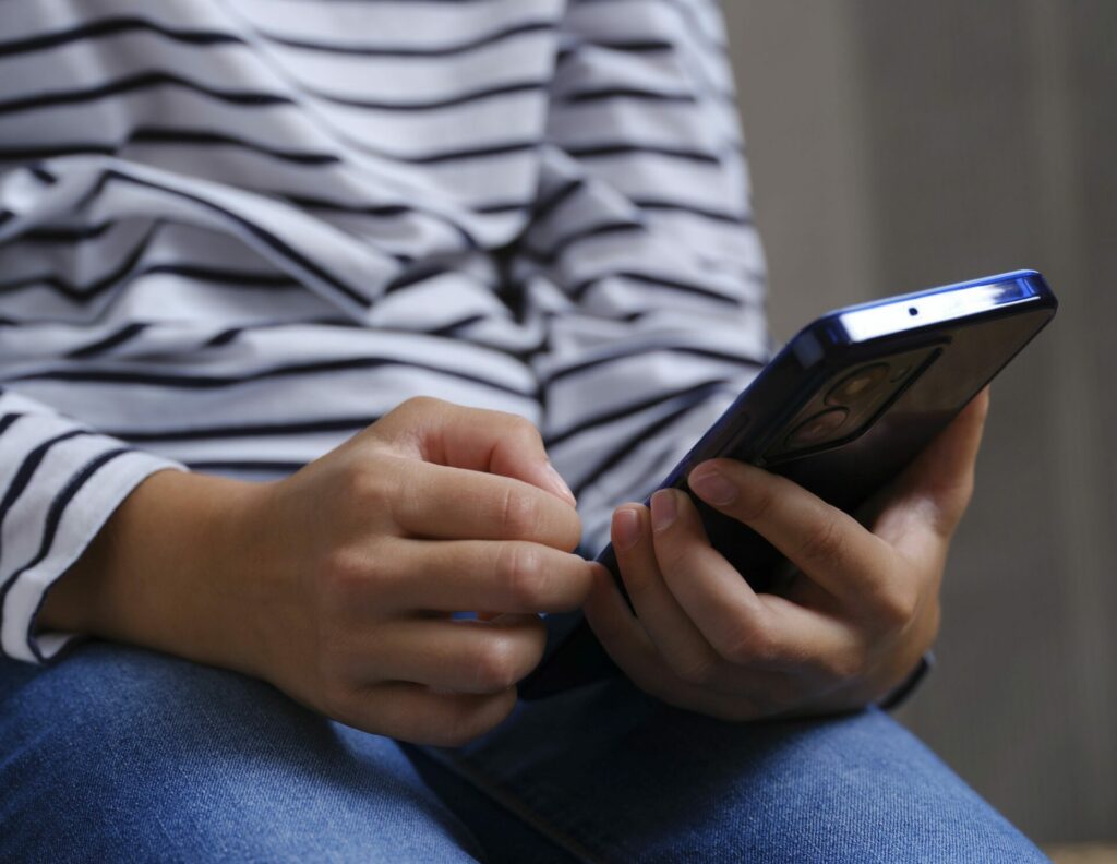 amnezia-digitala:-smartphone-ul-ti-a-furat-memoria-fara-sa-ti-dai-seama