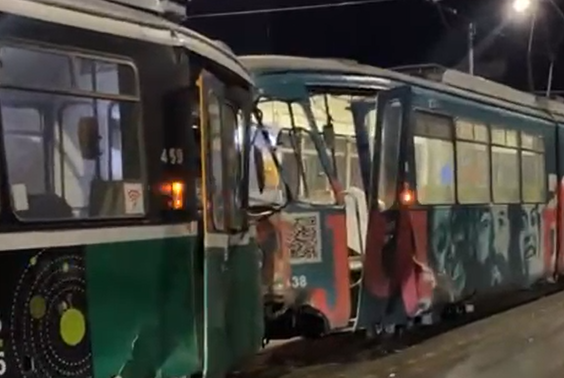 incident-in-trafic.-coliziune-in-lant-intre-trei-tramvaie-in-iasi