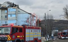 vantul-face-ravagii-in-iasi!-acoperisul-unui-bloc-din-tomesti,-desprins-de-rafale