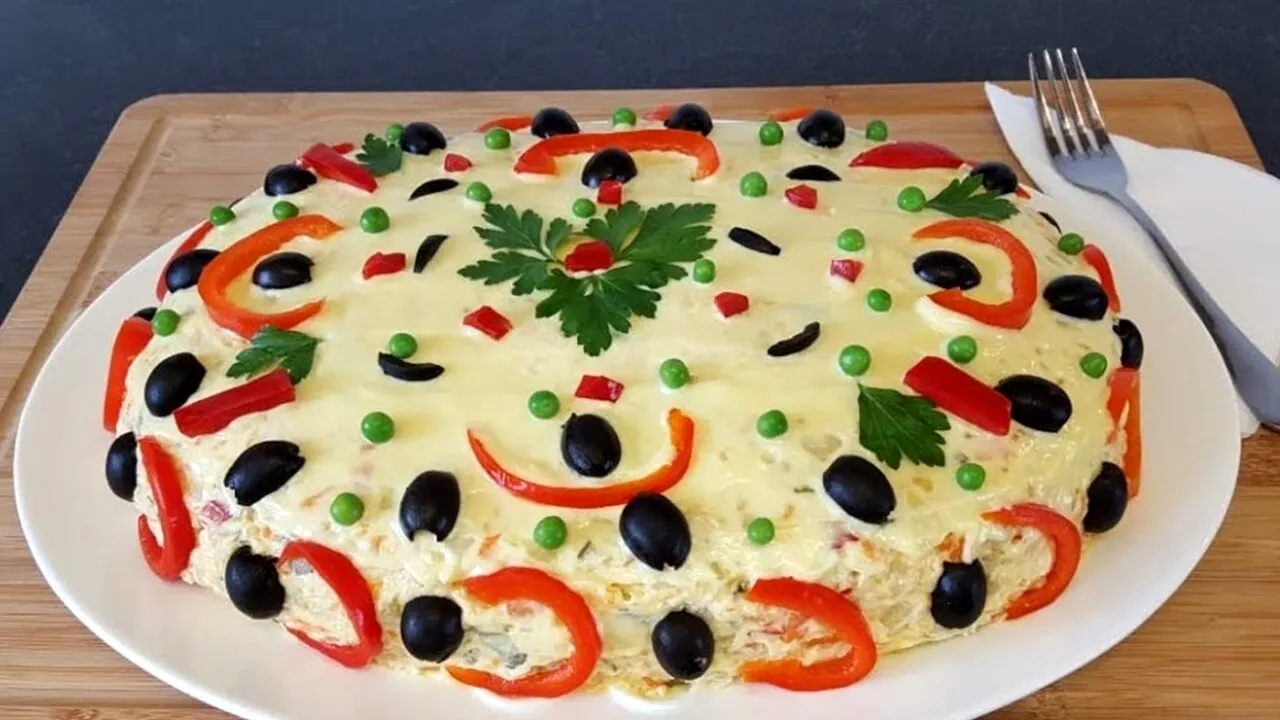 ce-nu-trebuie-sa-lipseasca-din-salata-de-boeuf.-ingredientul-secret-al-gospodinelor