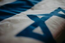 zeci-de-mii-de-israelieni-au-parasit-tara-in-2025