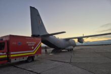 un-pacient-cu-arsuri-este-transportat-in-belgia-cu-un-avion-al-armatei-romane