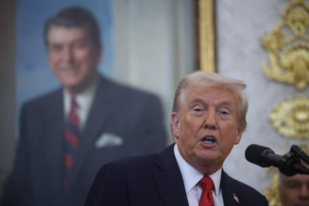 trump-spune-ca-sua-vor-administra-venezuela-si-vor-reconstrui-industria-petroliera