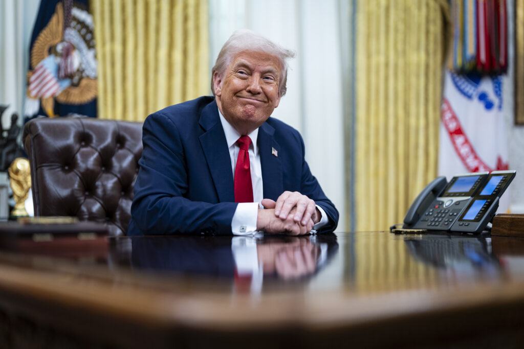 trump,-criticat-pentru-ca-si-a-incalcat-promisiunea-de-anul-nou