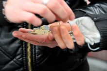 moneda-veche-din-romania-care-iti-poate-aduce-o-mica-avere.-cat-pot-castiga-cei-care-o-au-prin-casa-si-se-decid-sa-o-vanda