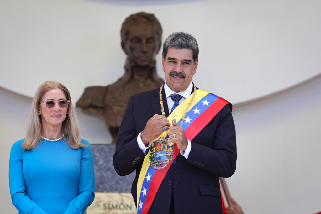 maduro-a-transferat-113-tone-de-aur-in-elvetia-din-rezervele-venezuelei