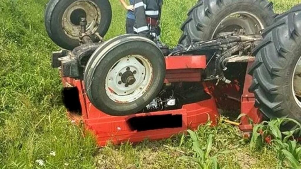 un-barbat-din-iasi-a-fost-condamnat-la-inchisoare,-dupa-ce-s-a-rasturnat-cu-un-tractor-rosu