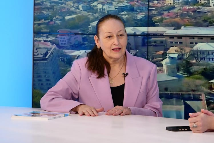 prof-univ-dr-veronica-mocanu,-medic-primar-endocrinolog,-este-fondatoarea-proiectului-traista-cu-sanatate.-programul-are-ca-scop-educarea-comunitatii-cu-privire-la-un-stil-de-viata-sanatos