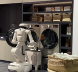 lg-a-prezentat-la-ces-2026-un-robot-gospodina-care-face-treburile-casnice-in-locul-tau