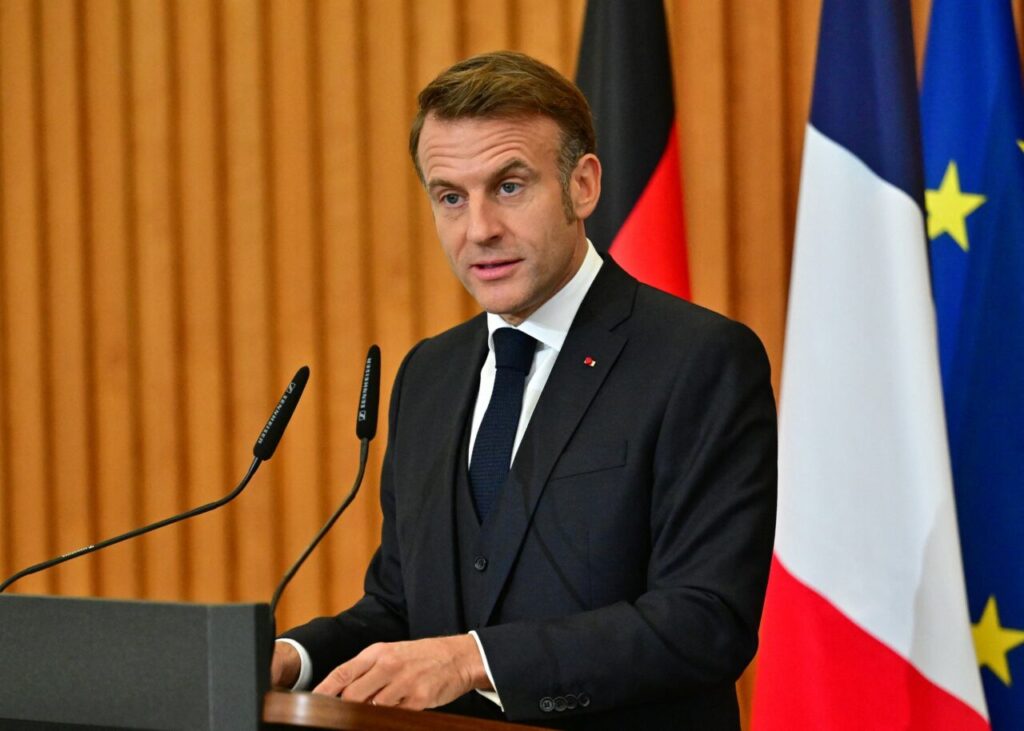 macron-da-in-spate-in-fata-fermierilor-furiosi:-franta-nu-mai-voteaza-acordul-mercosur