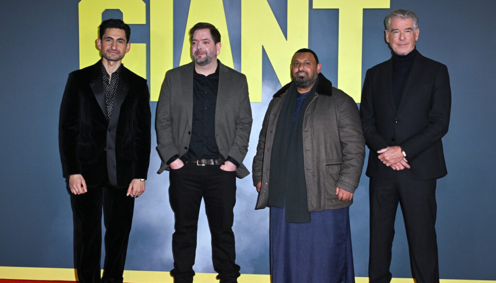 a-ajuns-de-nerecunoscut!-marele-campion-a-venit-la-premiera-filmului-despre-viata-lui-si-nimeni-nu-si-a-dat-seama-ca-e-chiar-el