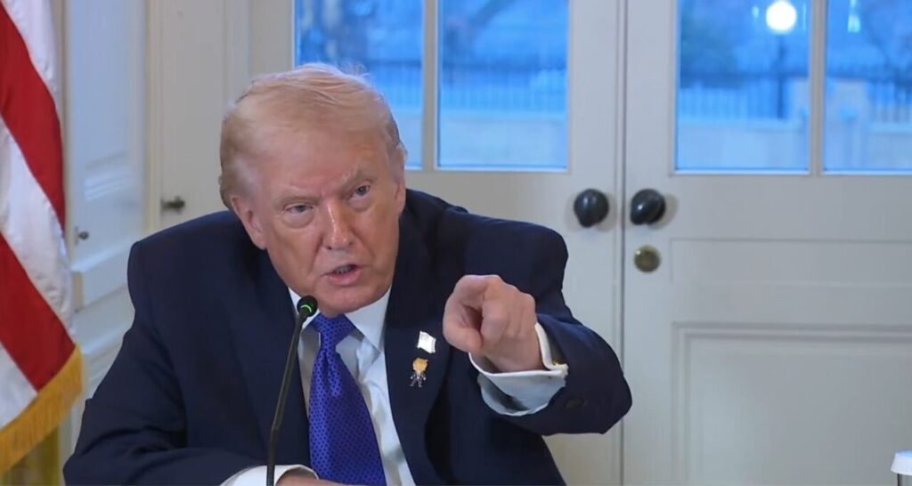 donald-trump-anunta-ca-este-deschis-pentru-afaceri-cu-rusia-si-china-dupa-ce-a-preluat-tot-petrolul-venezuelei