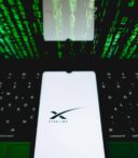 starlink,-alternativa-la-internetul-blocat-in-iran.-poate-functiona-independent-de-retelele-statului