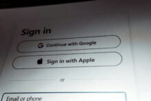 apple-va-folosi-tehnologiile-gemini-pentru-a-echipa-urmatoarea-versiune-de-siri