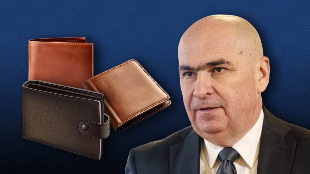 cu-gandul-la-austeritate,-bolojan-a-incurcat-portofoliile-cu-portofelele