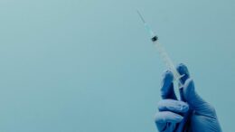 care-este-obiceiul-simplu-care-poate-stimula-eficacitatea-vaccinurilor,-potrivit-unui-studiu