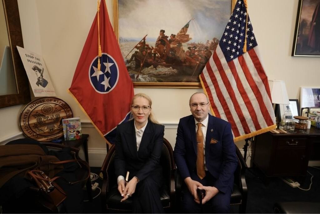 deputatul-aur-de-iasi,-silviu-gurlui,-misiune-politica-la-washington:-„romania-trebuie-spusa-pe-sleau,-la-cel-mai-inalt-nivel”