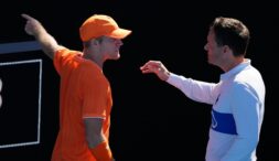 ce-ziceti-de-sua,-idiotilor?.-jucatorul-a-cedat-nervos-la-australian-open-din-cauza-fanilor