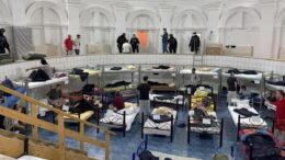 peste-80-de-persoane-fara-adapost-au-fost-cazate-in-centrele-primariei!-directia-de-asistenta-sociala-ofera-persoanelor-vulnerabile-sprijin-in-noptile-geroase