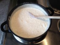 reteta-simpla-de-orez-cu-lapte,-cel-mai-iubit-desert-al-copilariei.-ce-ingrediente-iti-trebuie-pentru-45-portii-generoase