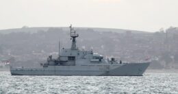 navele-marinei-regale-britanice-urmaresc-activitatea-vaselor-rusesti-pe-canalul-manecii