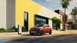 reducere-semnificativa-de-pret-pentru-modelul-dacia-spring,-inainte-de-lansarea-noilor-motoare.-se-vinde-mai-ieftin-decat-cu-programul-rabla