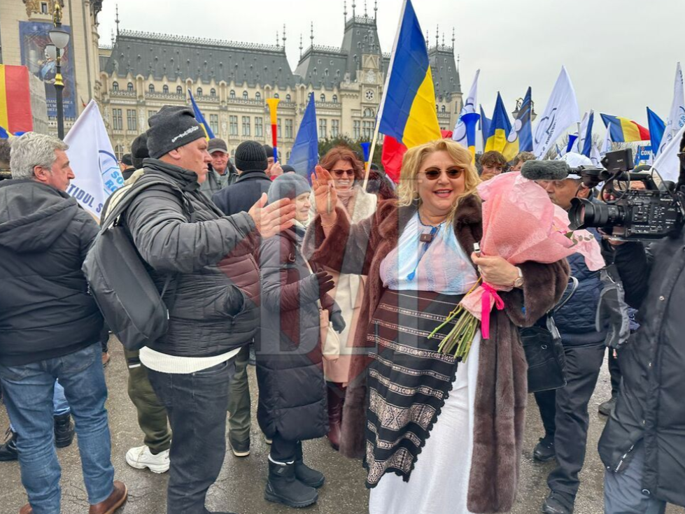 diana-iovanovici-sosoaca,-presedinte-so.s-romania,-la-iasi-de-ziua-micii-uniri-–-update,-live