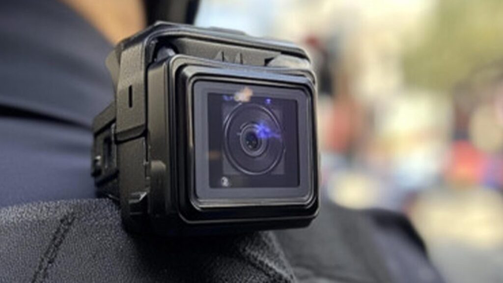 politistii-locali-din-iasi-vor-fi-echipati-cu-bodycam-uri!-institutia-a-pregatit-deja-60-de-dispozitive,-insa-numarul-va-fi-suplimentat