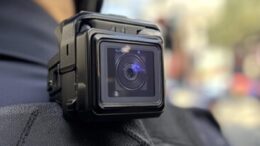 politistii-locali-din-iasi-vor-fi-echipati-cu-bodycam-uri!-institutia-a-pregatit-deja-60-de-dispozitive,-insa-numarul-va-fi-suplimentat