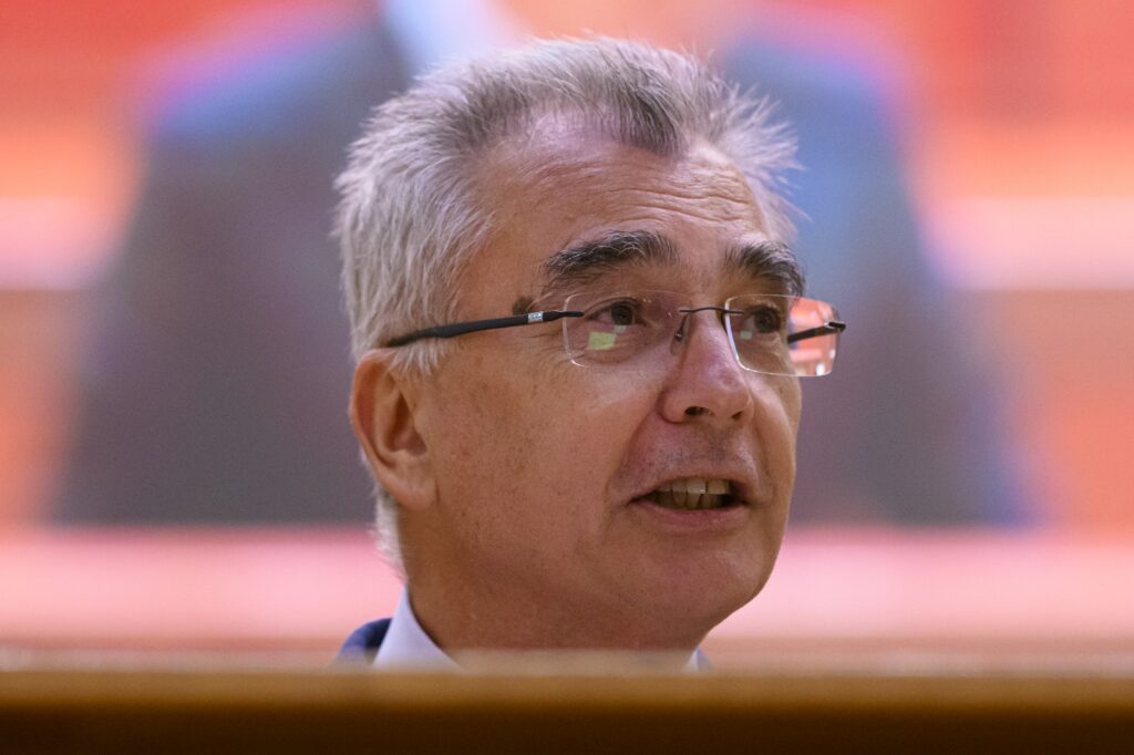 petrisor-peiu-(aur):-romania-inregistreaza-cea-mai-mare-crestere-a-datoriei-guvernamentale-din-ue