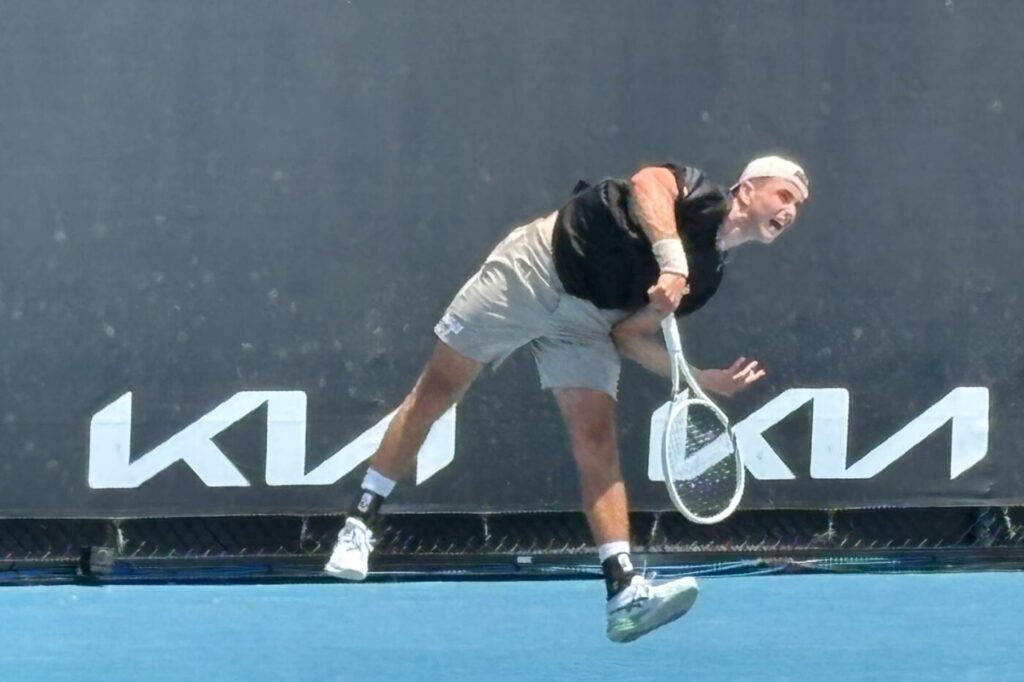 cine-este-matei-todoran,-noul-fenomen-din-tenisul-masculin-romanesc!-este-mentorat-de-fostul-antrenor-al-lui-roger-federer