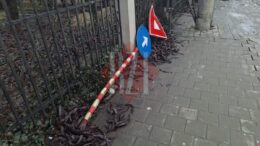 indicator-rutier-rupt-in-rondul-de-la-podul-de-piatra