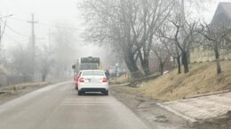 statiile-de-transport-in-comun-din-zona-metropolitana-sunt-neautorizate.-primariile-trebuie-sa-investeasca-in-amenajarea-de-noi-trotuare-si-treceri-de-pietoni