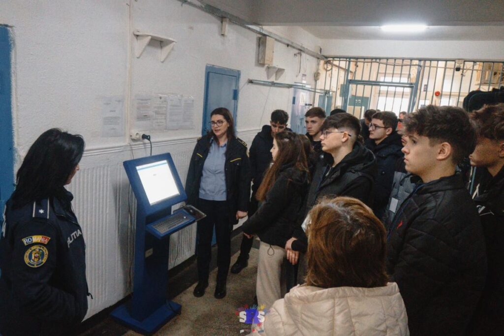 proiect-educational-inedit-la-iasi!-elevii-invata-lectii-de-viata-in-penitenciar:-mai-dam-examen-la-purtare