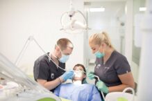 cat-costa-un-aparat-dentar?-(p)