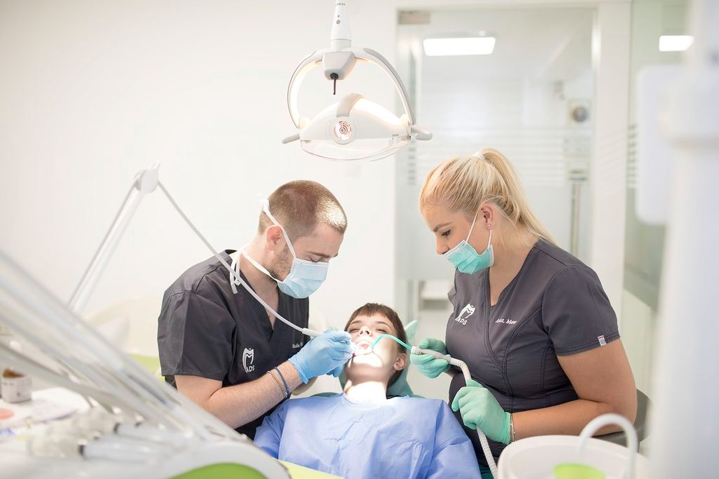 cat-costa-un-aparat-dentar?-(p)