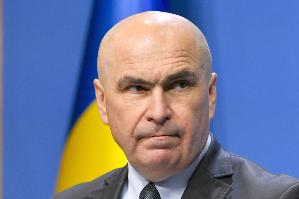 reforma-in-administratie-si-masurile-de-relansare-economica-vor-fi-adoptate-la-pachet,-anunta-premierul