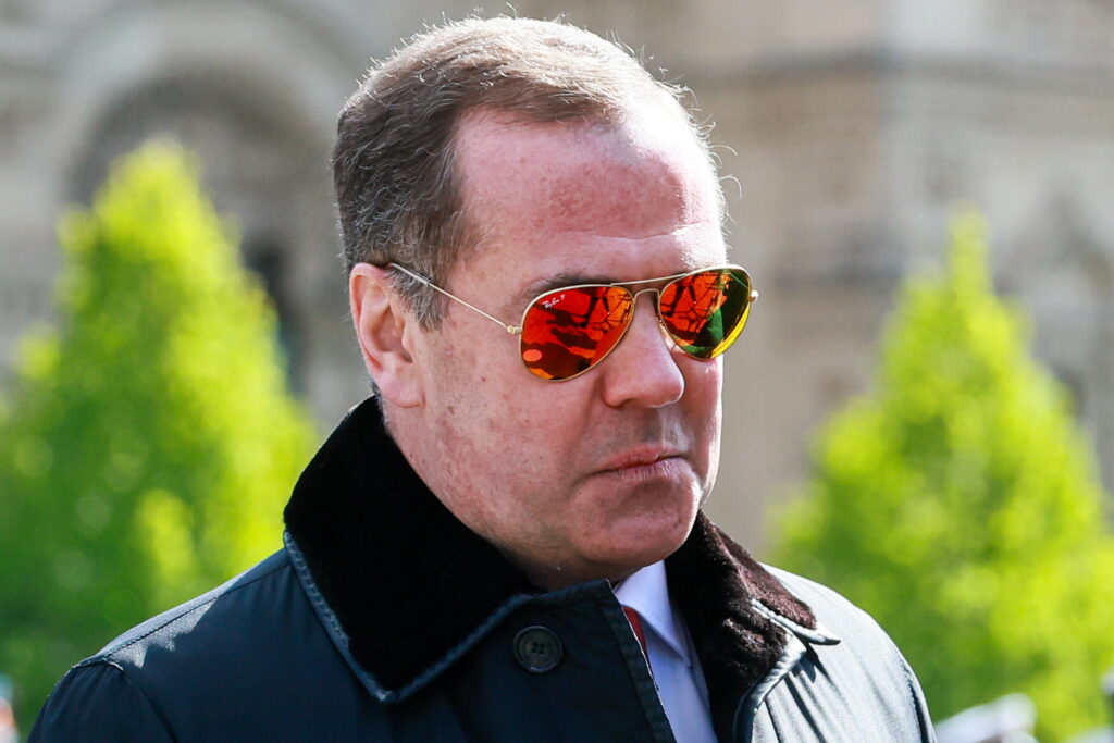 medvedev-avertizeaza:-expirarea-tratatului-new-start-poate-destabiliza-securitatea-nucleara-globala