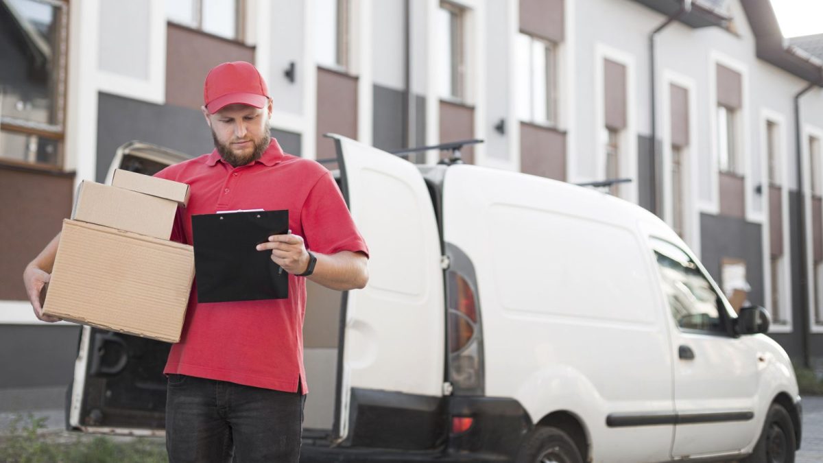 fan-courier,-sameday-si-cargus,-in-topul-firmelor-de-curierat-reclamate-de-consumatorii-din-iasi.-deteriorarea-coletelor,-pierderea-lor-sau-nerespectarea-termenelor-de-livrare,-printre-nereguli