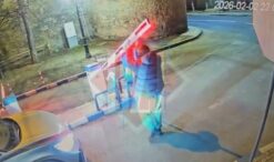 iesean,-surprins-de-camerele-de-supraveghere-cand-ridica-bariera-din-parcarea-de-la-golia-ca-sa-nu-achite-contravaloarea-stationarii-–-video