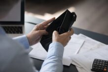 romania-n-a-mai-trimis-datele-despre-somajul-tinerilor-la-eurostat-in-ultimele-3-luni.-la-ultima-raportare-un-sfert-din-tinerii-romani-erau-someri,-cea-mai-mare-rata-din-ue