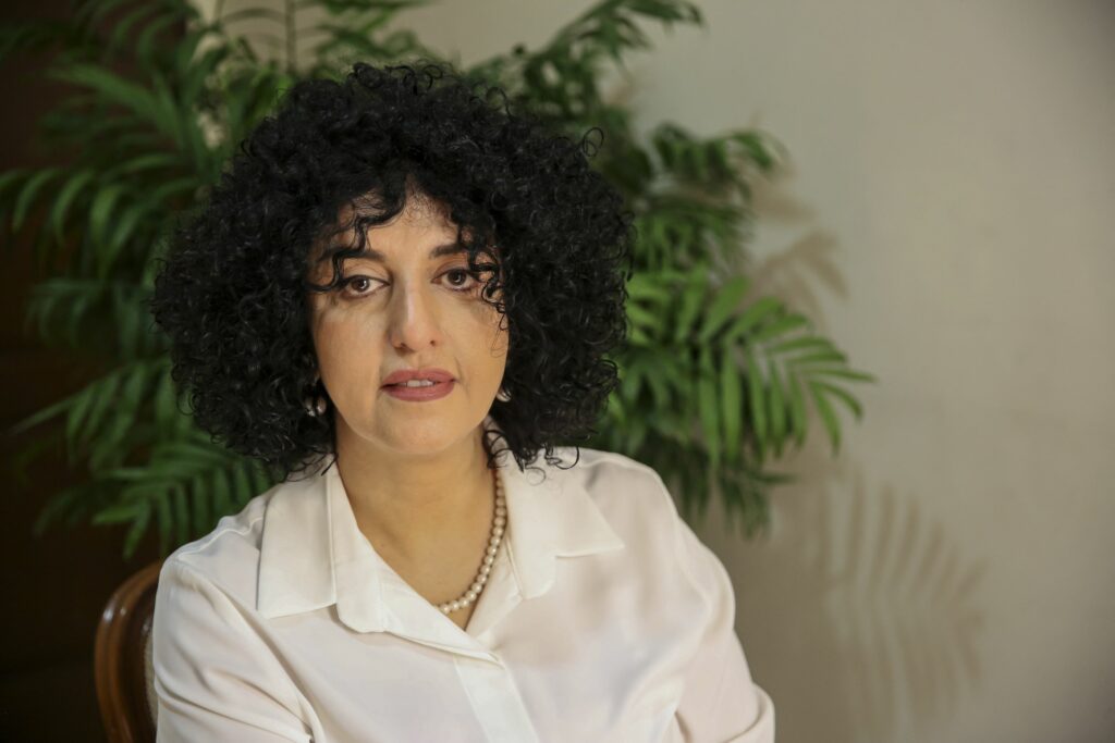 laureata-premiului-nobel,-narges-mohammadi,-intra-in-greva-foamei-in-detentie-in-iran