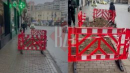iasi,-orasul-gropilor!-oamenii-sunt-nevoiti-sa-circule-pe-strada