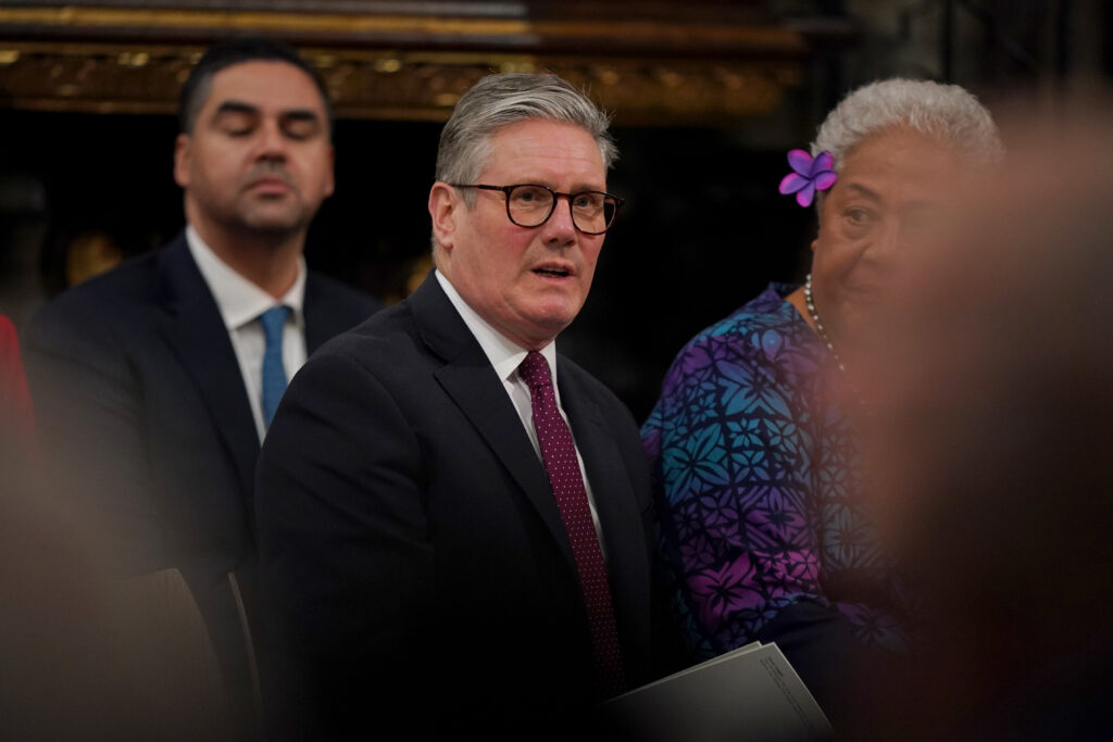 keir-starmer-isi-cere-scuze-victimelor-lui-epstein-dupa-numirea-lui-mandelson