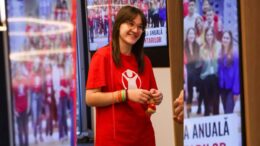 bianca-osoianu,-o-studenta-de-19-ani,-are-nevoie-de-ajutor-pentru-o-operatie-la-inima.-costurile-interventiei,-care-ar-trebui-sa-aiba-loc-in-doua-saptamani,-depasesc-posibilitatile-familiei