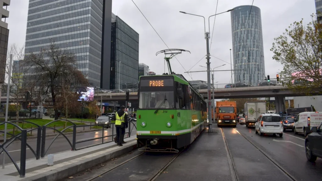 ce-se-intampla-cu-linia-5-de-tramvai?-bucurestenii-s-au-saturat-deja