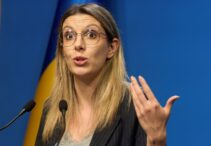 diana-buzoianu-critica-ccr:-blocajul-de-la-curtea-constitutionala-ne-costa-pe-toti-peste-cateva-sute-de-milioane-de-euro