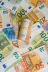 motivul-pentru-care-o-companie-ofera-tututor-angajatilor-sai-prime-de-aproape-15000-de-euro.-este-corect-sa-le-impartasim-cu-totii